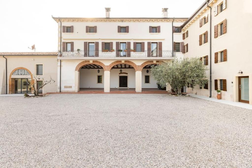 Verdeolivo 1876 - Apartments & Pool Mezzane di Sotto المظهر الخارجي الصورة