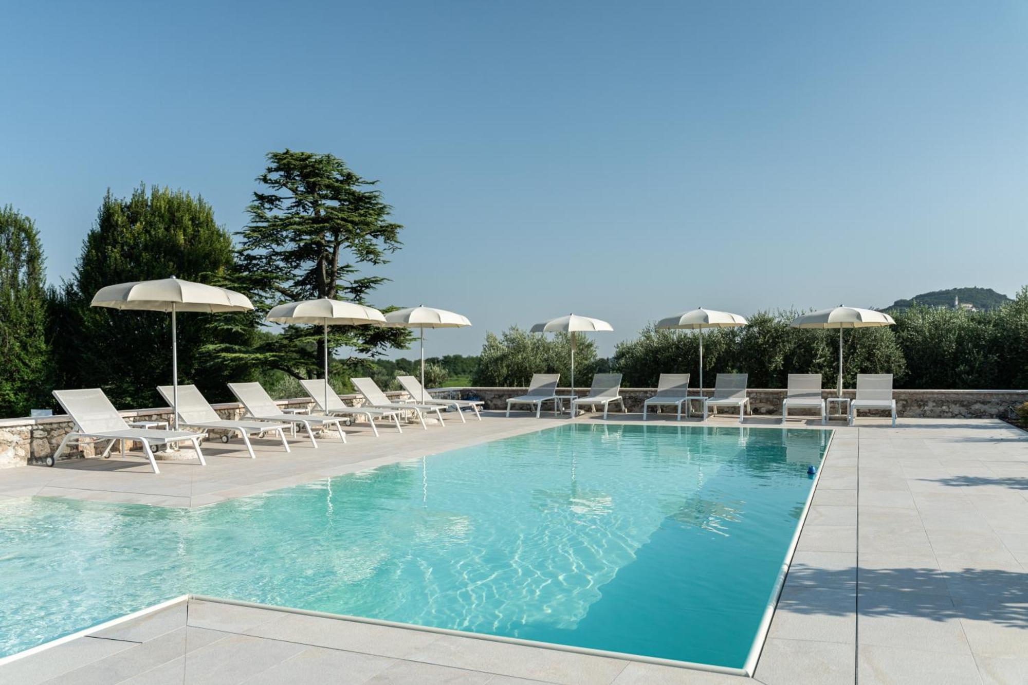 Verdeolivo 1876 - Apartments & Pool Mezzane di Sotto المظهر الخارجي الصورة
