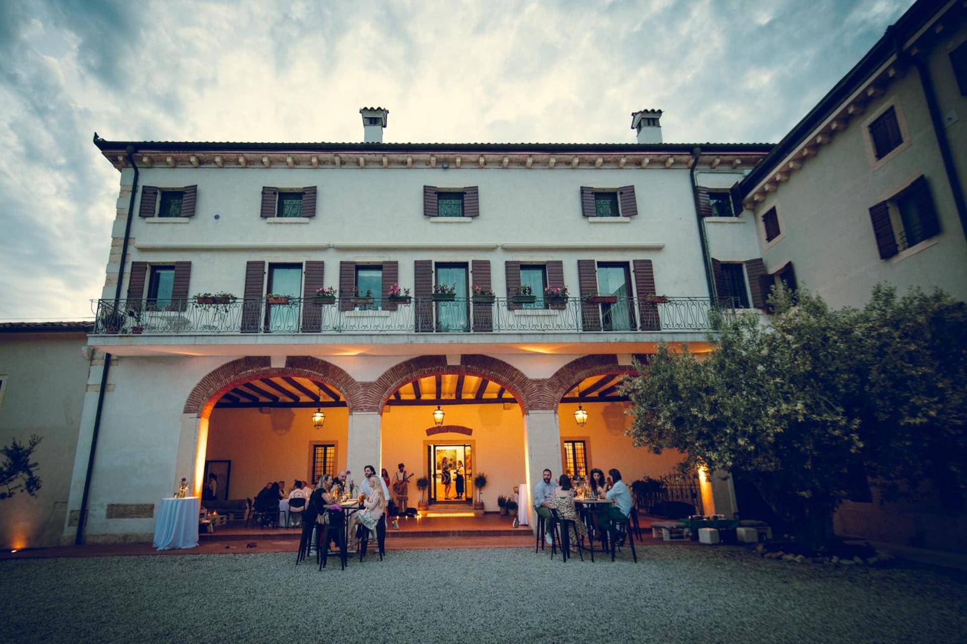 Verdeolivo 1876 - Apartments & Pool Mezzane di Sotto المظهر الخارجي الصورة