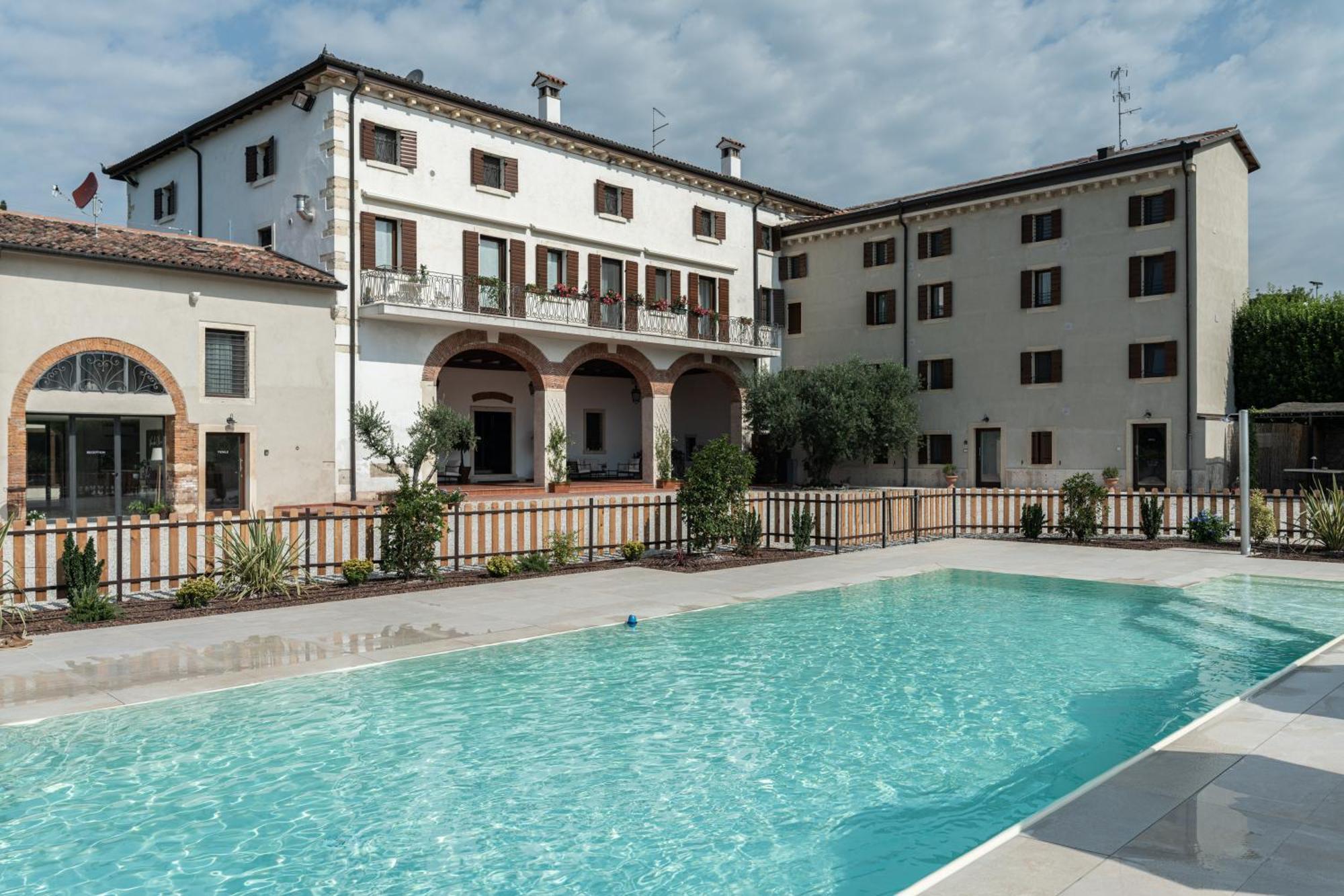 Verdeolivo 1876 - Apartments & Pool Mezzane di Sotto المظهر الخارجي الصورة